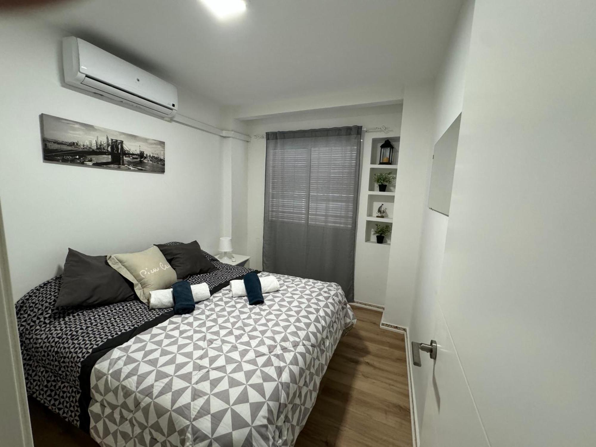 Malaga Beach, Pedregalejo Apt.4/6 2 Hab. Buitenkant foto